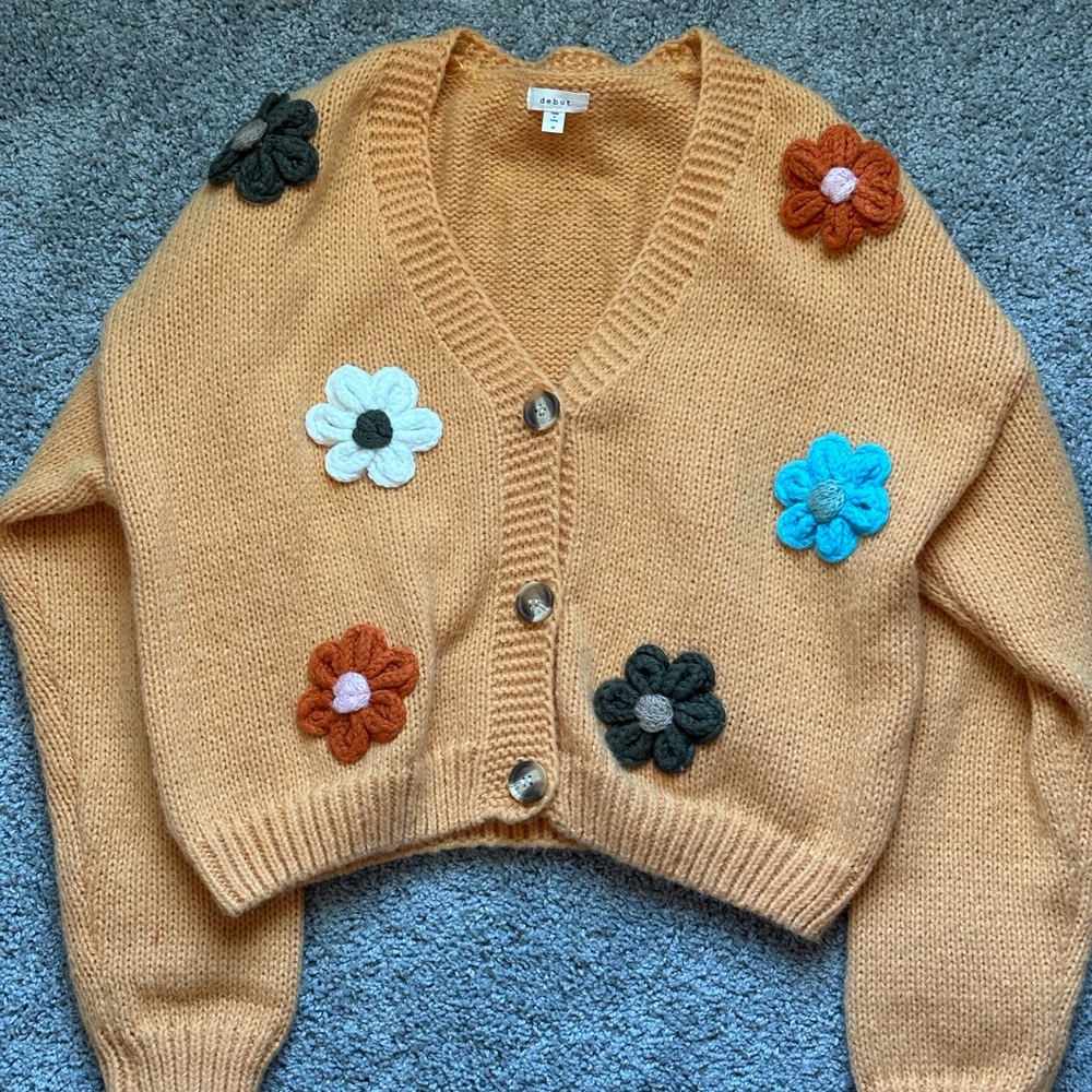 Trendy Floral Knit Cardigan